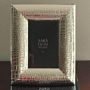 SAKS 5th Avenue Silver Plate 4x6 Croc Frame